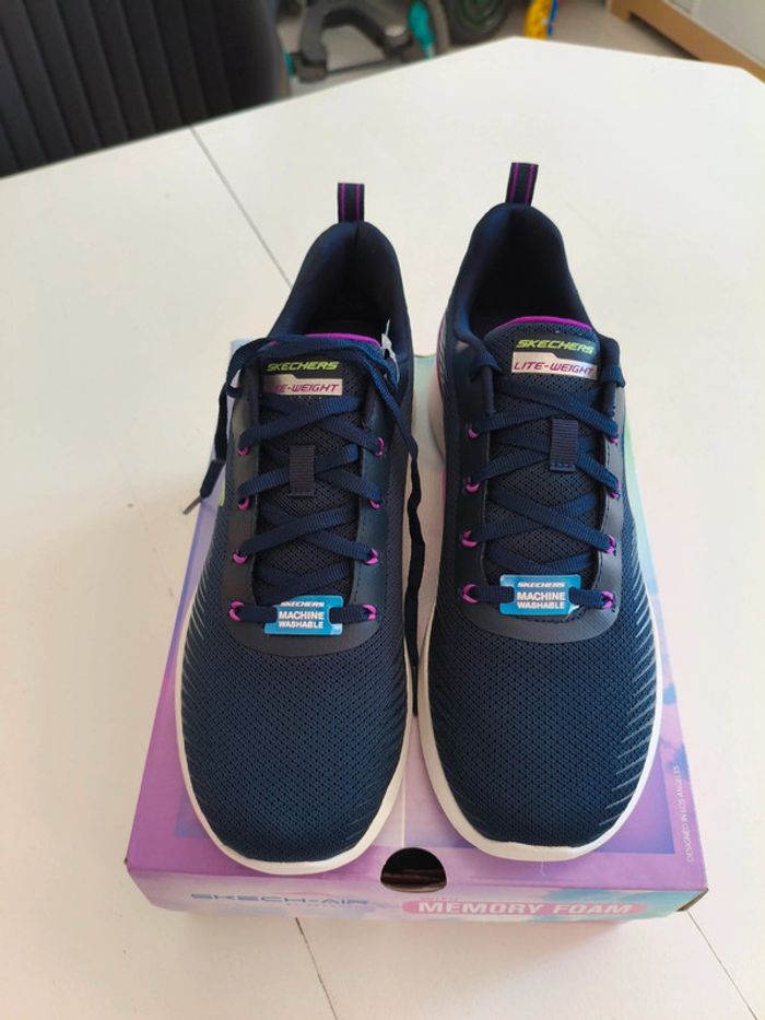 Skechers taille 39 - photo numéro 2
