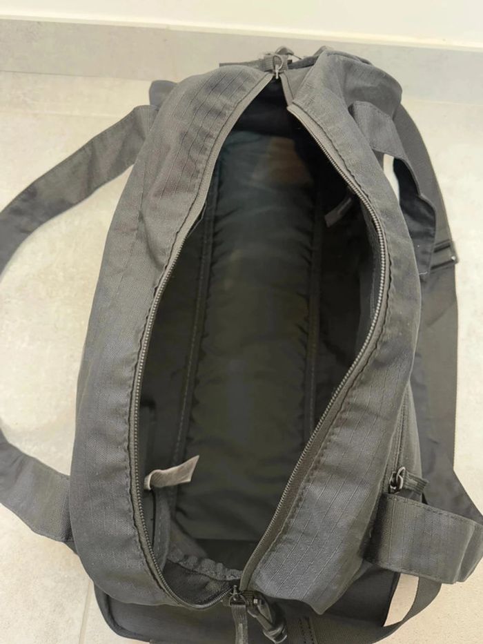 Sac bandoulière Lafuma militaire parfait état - photo numéro 3