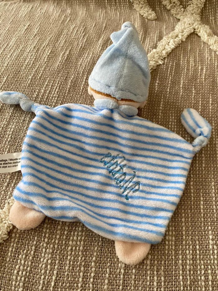 Peluche doudou plat 21cm Maxita poupée garçon bleu Mathis très bon état - photo numéro 2