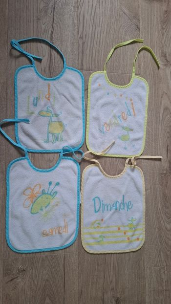 Lot 4 bavoirs Baby-Calin