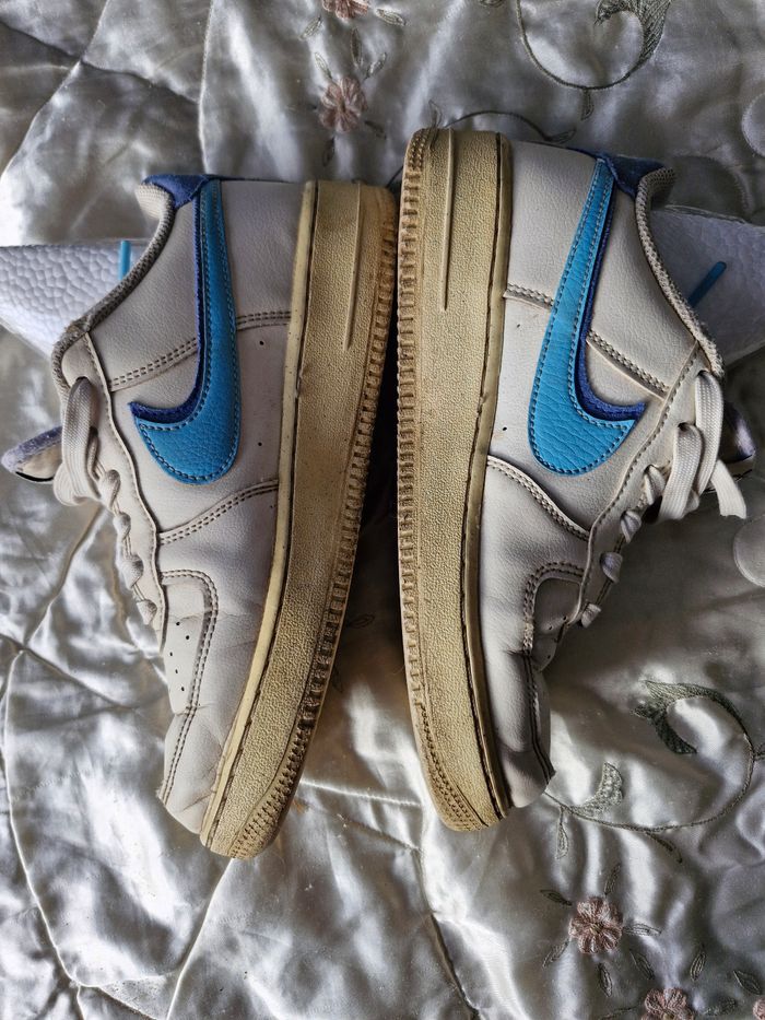 Très joloes basquets lacets nike - photo numéro 3