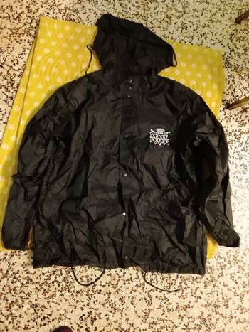 Imperméable a capuche homme