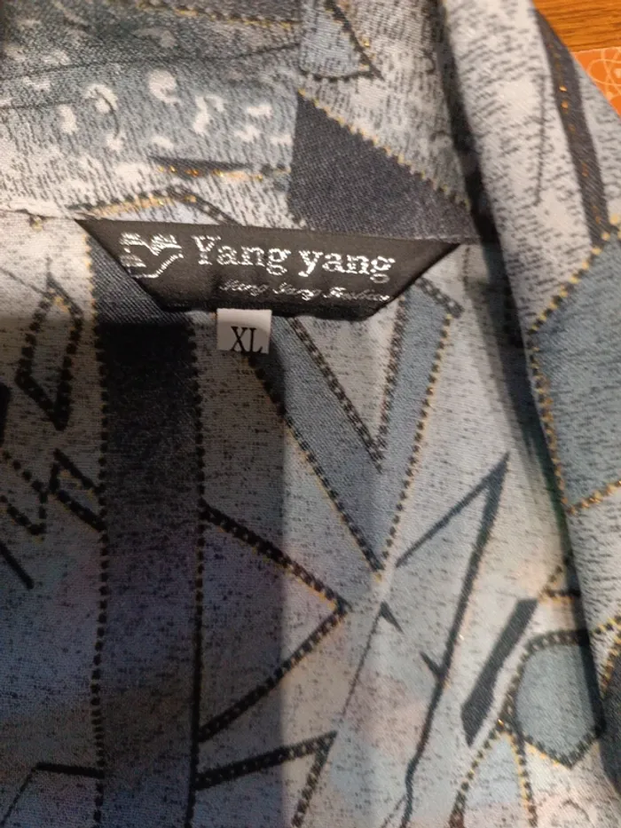 Sur chemise grise Yang-Yang 42 - photo numéro 3