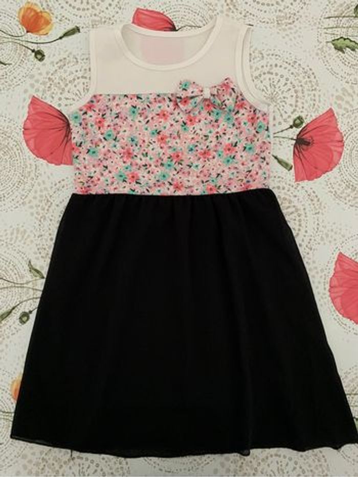 Lot de vêtements fille taille 6 ans - photo numéro 3