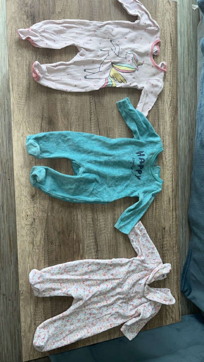 Lot 7 pyjamas 3 mois - photo numéro 2