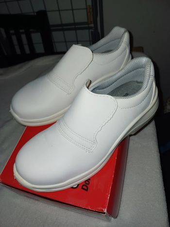 Chaussures de cuisinier neuve T39
