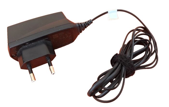 Chargeur Nokia Modèle : AC - 4E - photo numéro 8