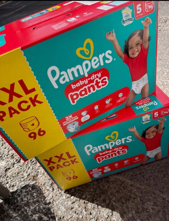 Couches Pampers neuf - photo numéro 4