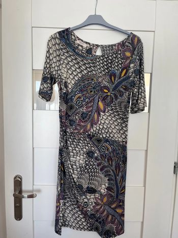 Robe m