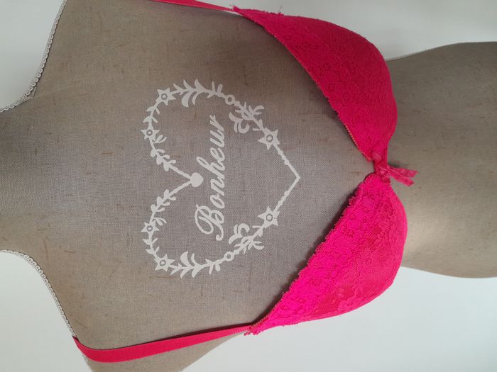 Soutien gorge - photo numéro 4