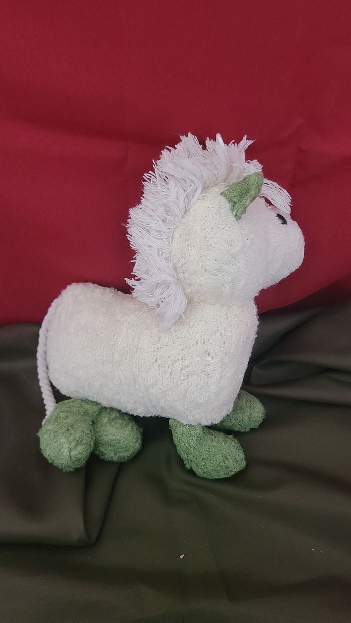 doudou cheval poney blanc oreilles et pattes vertes queue cordelette - photo numéro 4