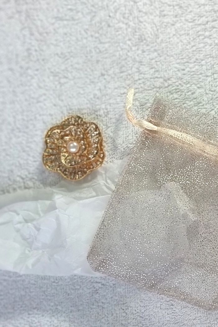 bijou broche / pendentif fleur NEUF - photo numéro 2