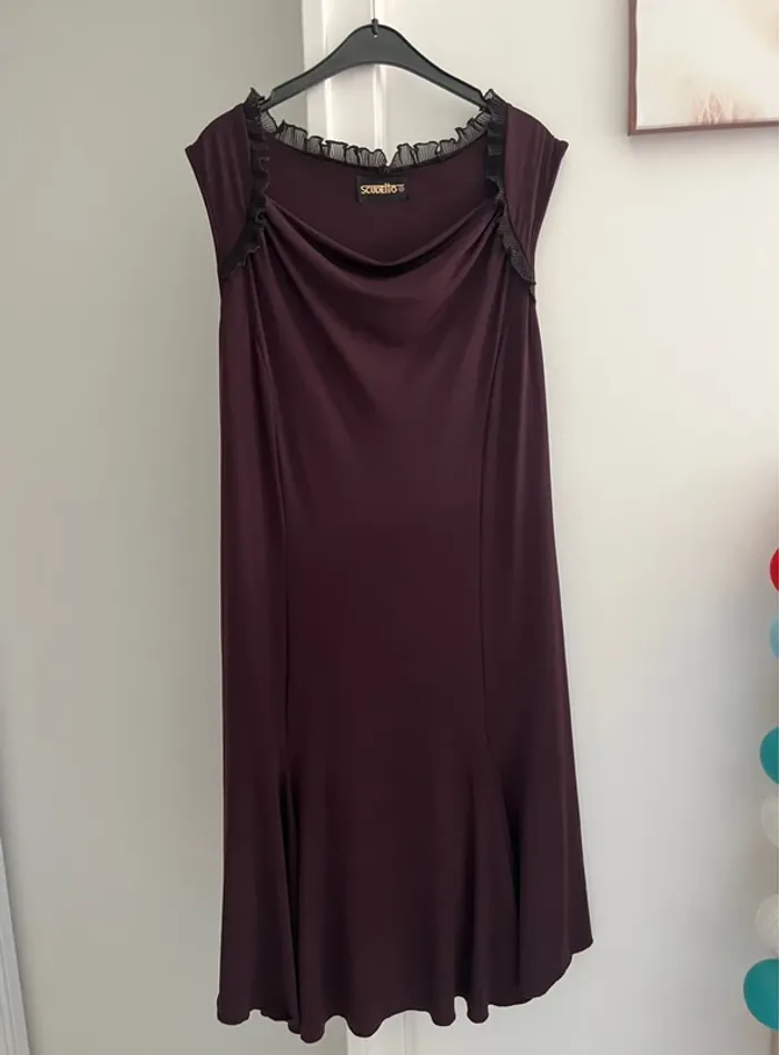 Robe chic sans manches violet foncé Scudetto T42 très bon état