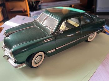 Ford Coupé de 1949-Green (échelle 1/18)