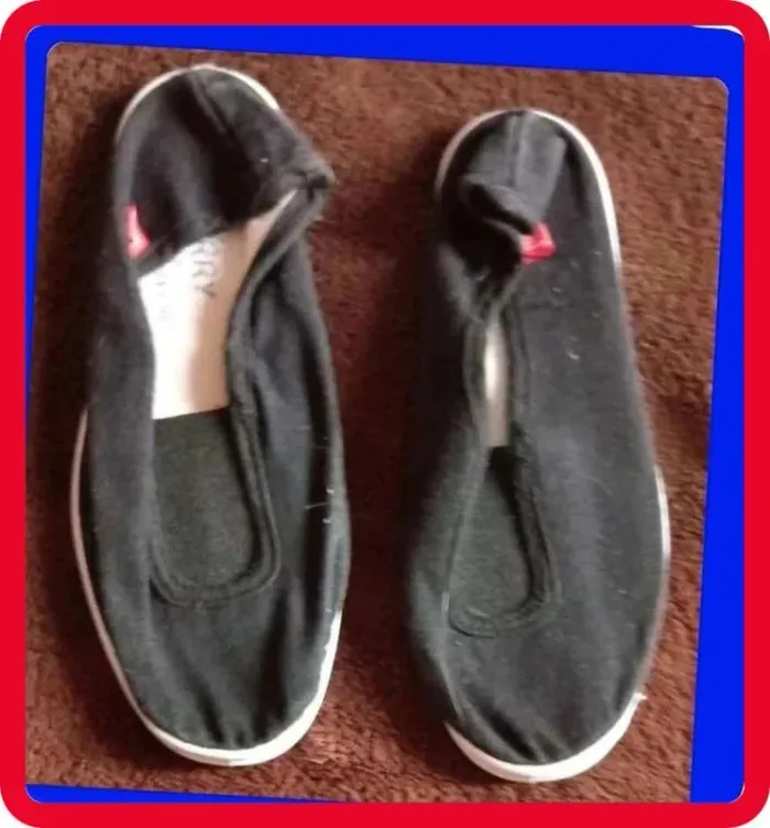 Rytmic  noir Tex  Pointure  29 - photo numéro 2