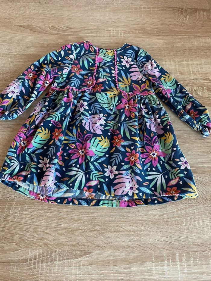 Robe 3 ans du pareil au même - photo numéro 5