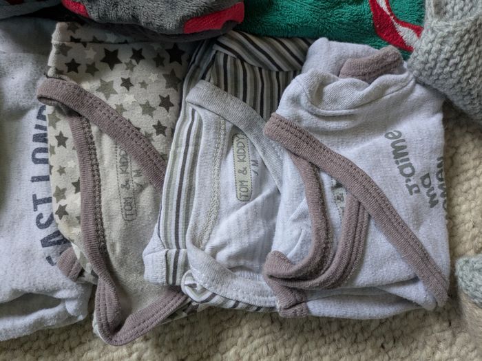 Lot de 10 pièces + bonnets et chaussonspe - photo numéro 4