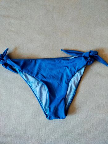 Bas de maillot de bain bleu à nouer – SISI – Taille 36 – 10 exemplaires disponibles