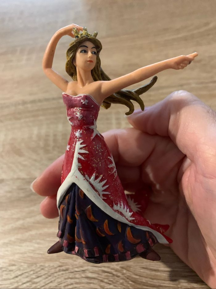 Figurine princesse étoiles - photo numéro 4