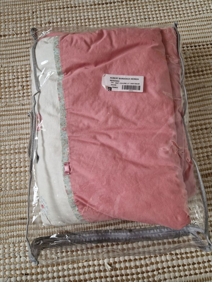 Couvre-lit bébé Aubert – Rose & Blanc - photo numéro 3