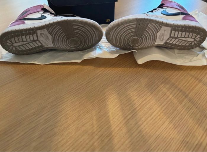 Air Jordan – Violet/Mauve & Noir – Très bon état + boîte - photo numéro 3