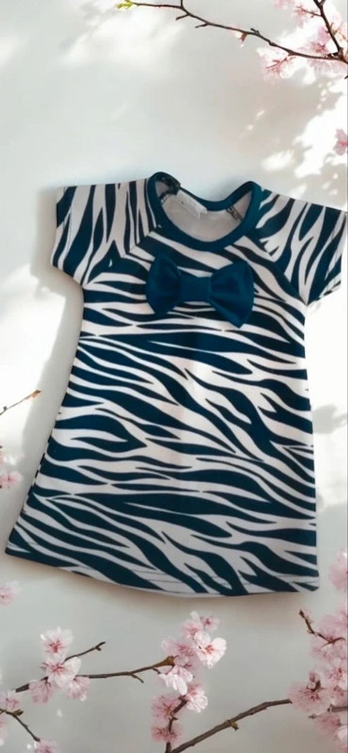 🎀 Robe Bébé Fille Imprimé Zèbre et Nœud Marine taille 12 mois🎀