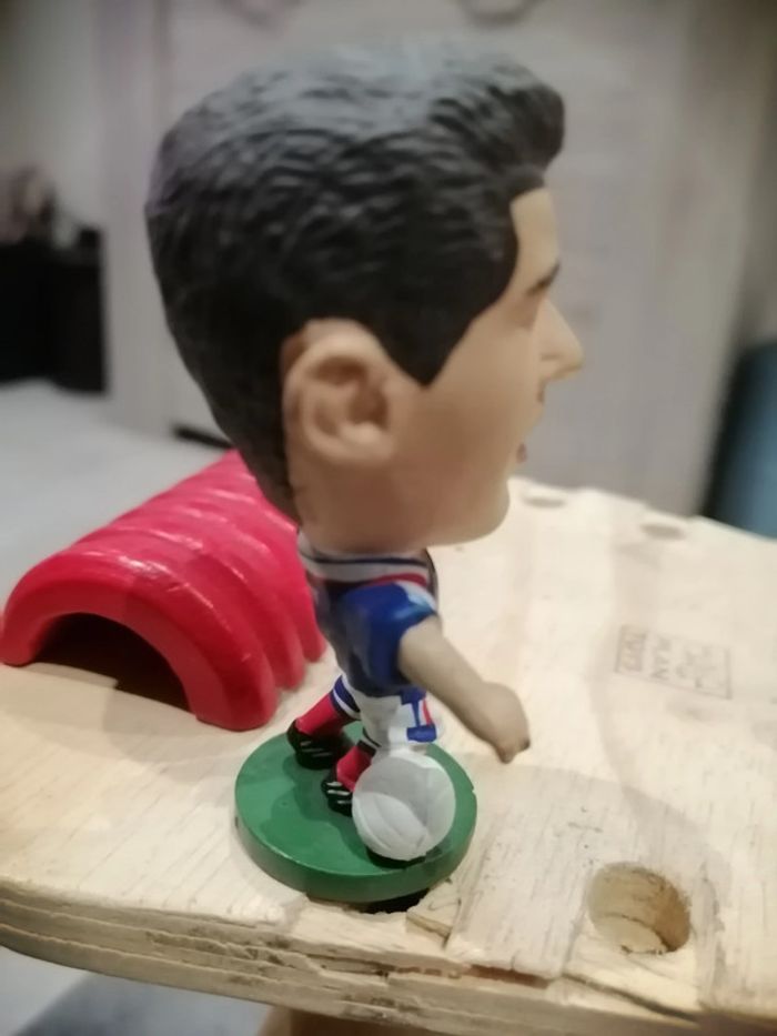 Figurine foot 1997 zinedine Zidane - photo numéro 2