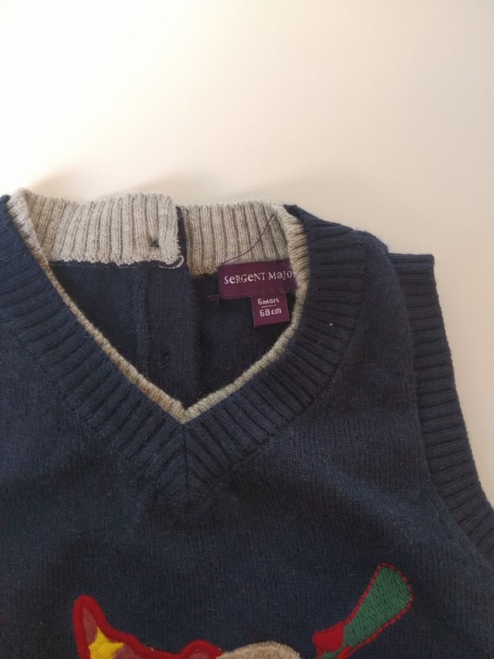 Lot de 2 gilets et un pull sans manche 6 mois - photo numéro 7
