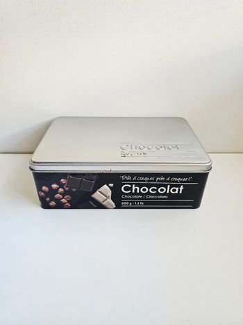 Boîte en métal "Chocolat" | Style industriel noir et argenté