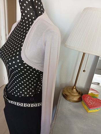 Bolero manches longues. Mango