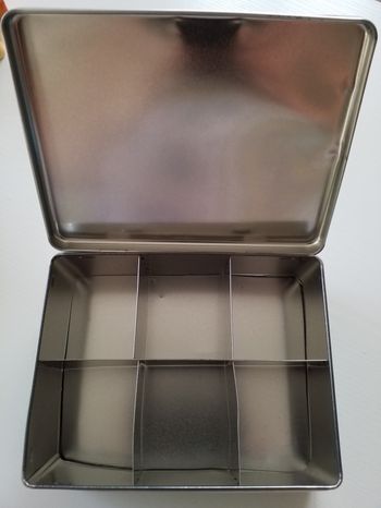 boite à rangement pour infusions  bon état