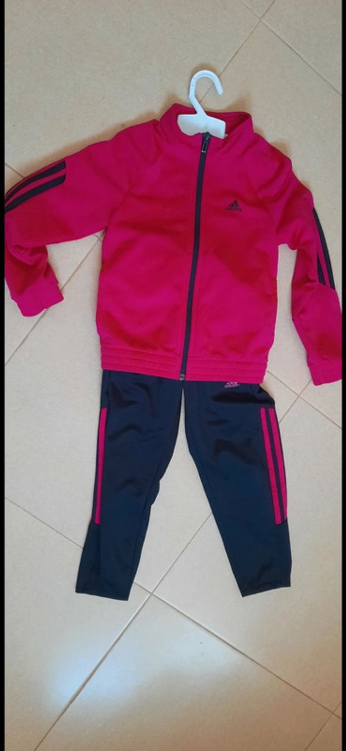 Ensemble jogging Adidas 6-7ans - photo numéro 2