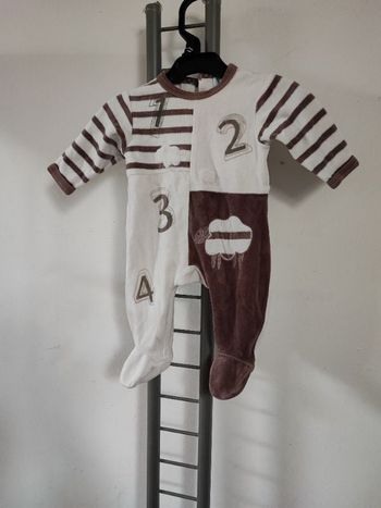 Dors bien bébé fille