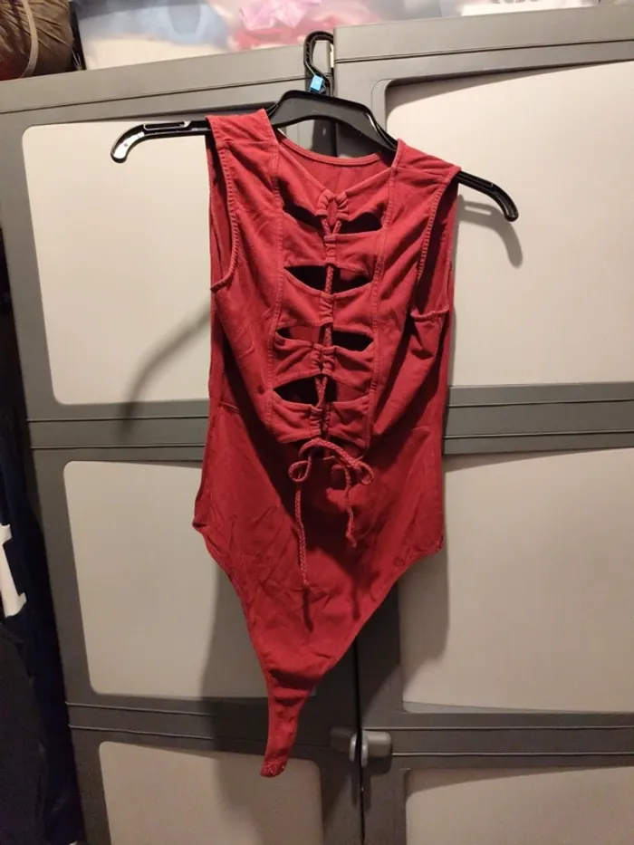 Body femme - photo numéro 2