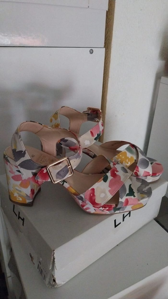 Chaussures été femme P.40 - photo numéro 4