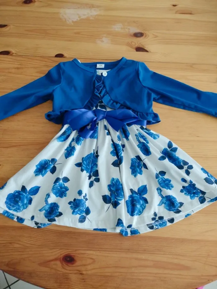 Ensemble Bleu