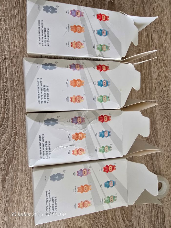 Lot de 4  Labubu RÉSERVÉES pour Mandy L - photo numéro 3