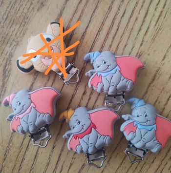 Clips pour attache tétine