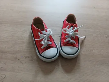 Converse rouge