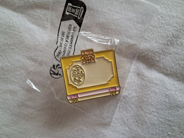 Lot de 4 pin's polly pocket neufs - photo numéro 6