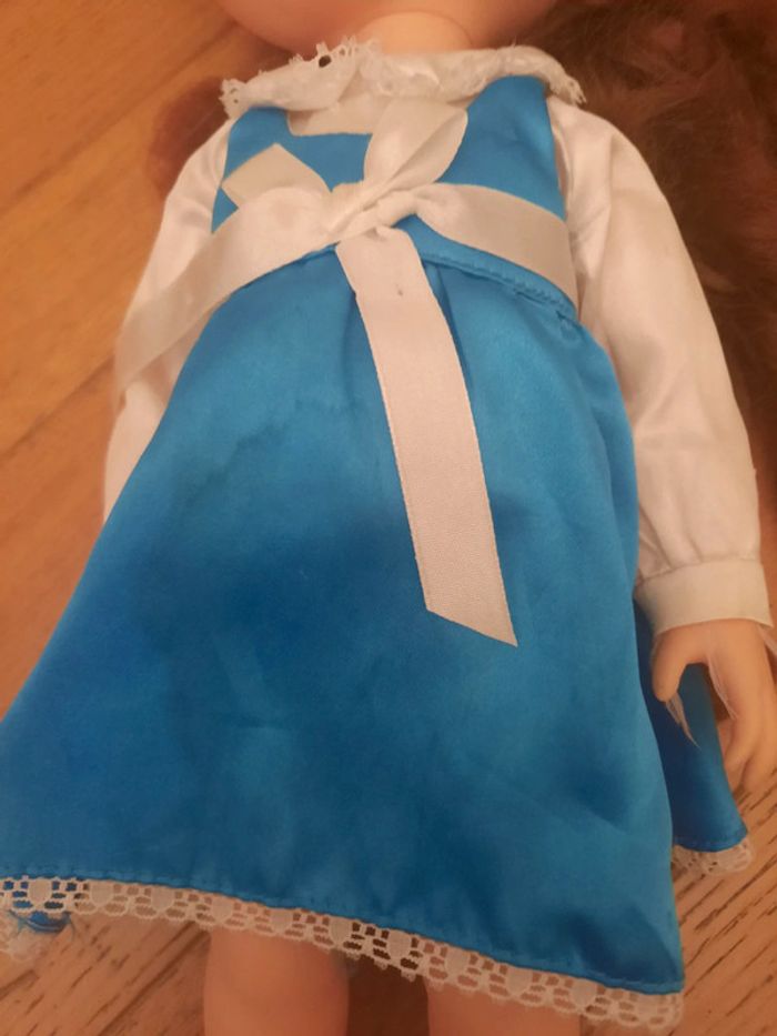 Poupee aminator disney store belle - photo numéro 6