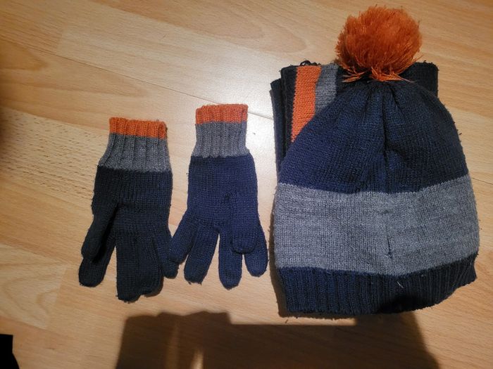 Echarpe + gants + bonnet