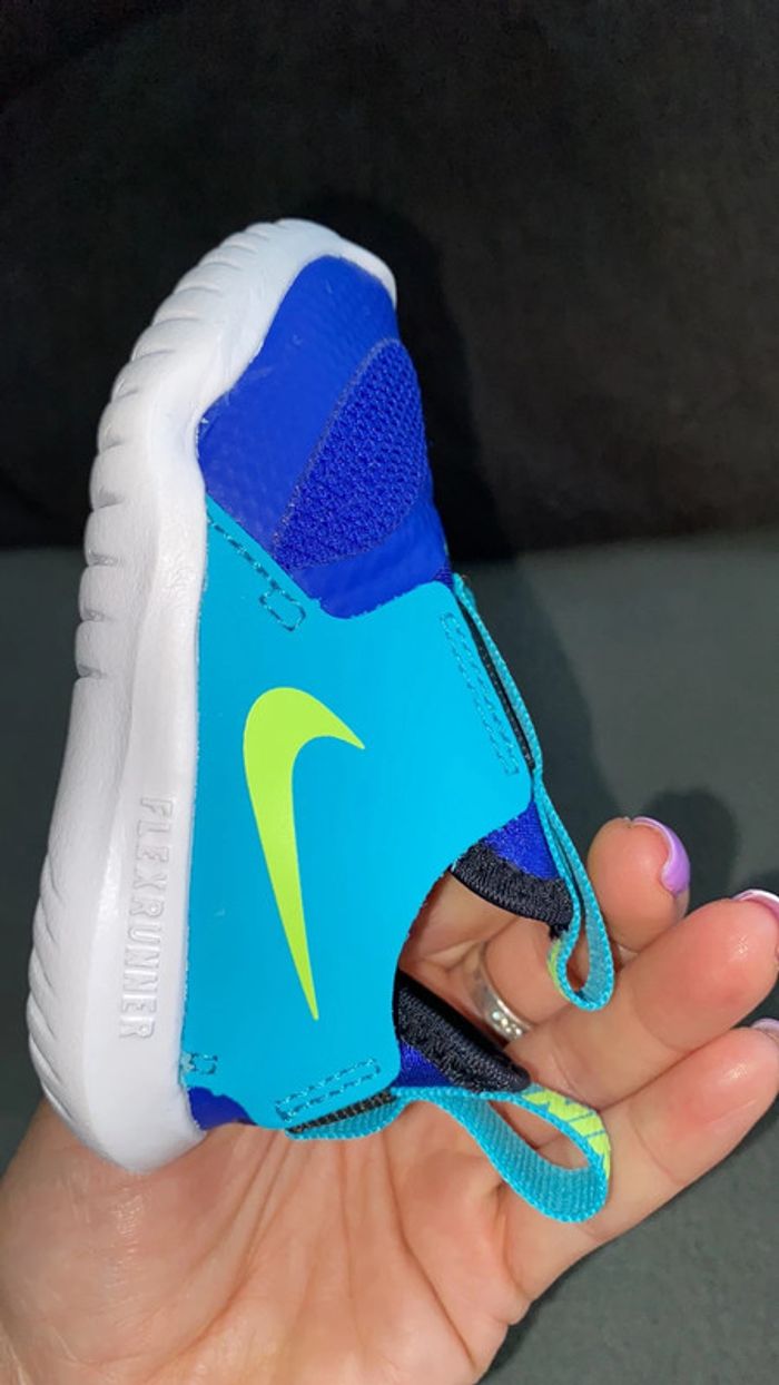 Basket nike taille 19,5 neuve - photo numéro 4