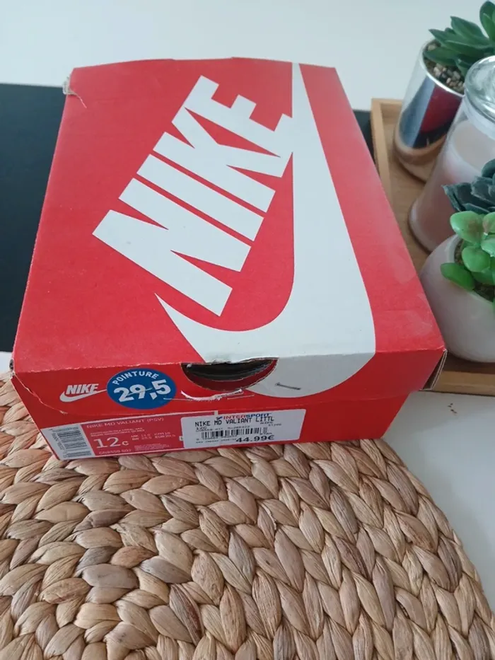 Jolie Basket Nike pour enfant fille Taille 29,5🌿💝 - photo numéro 2