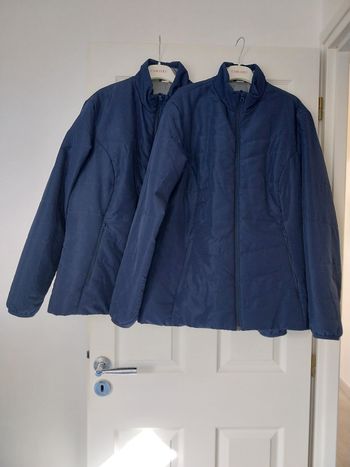 Lot e 2 blousons femme marque Quechua taille 44