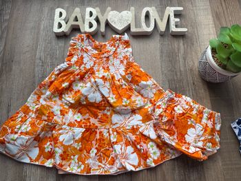 - Robe   - 6 mois - Très bon état