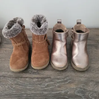 Lot de 2 paires de bottines T23