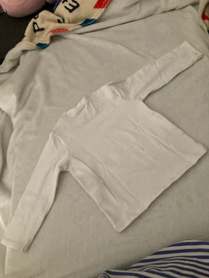 T-shirt 18 mois Boss - photo numéro 4