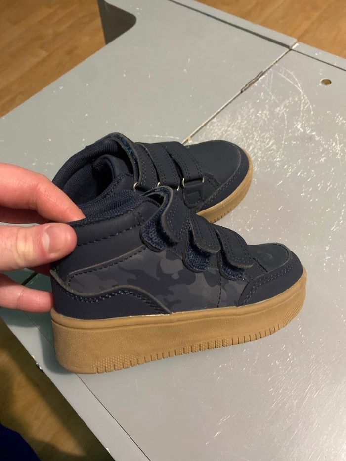 Chaussure taille haute bleu marine (taille 23) - photo numéro 2