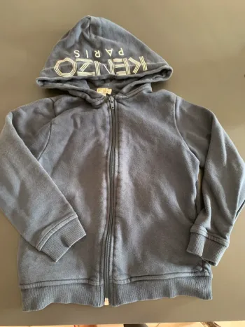 Gilet kenzo taille 8 ans